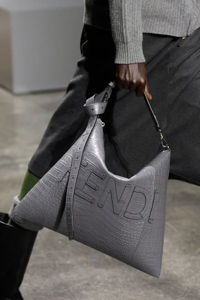 Look 94